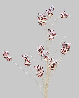 Peppermint Swirl Spray 28" Red/White
