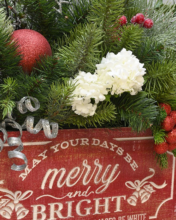 Merry-&-Bright-3