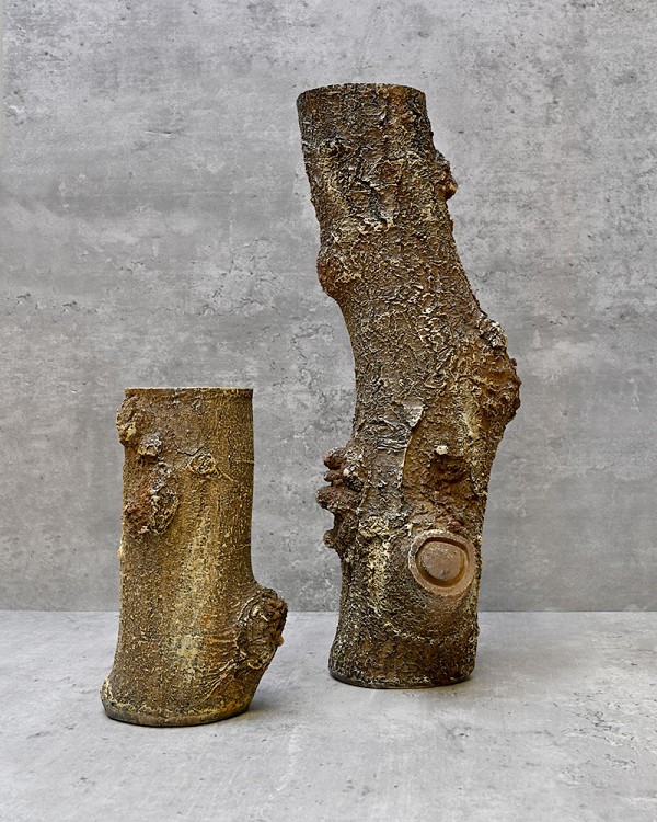 Tree-Stump-Table-Vase-Brown