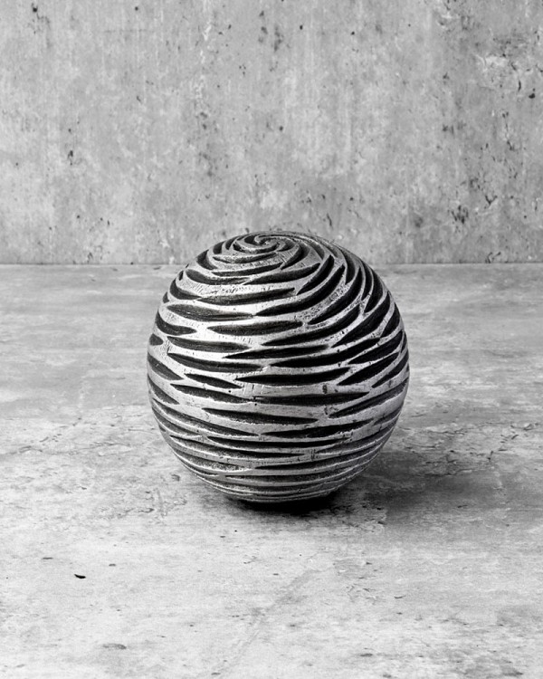 Decorative Ball - Ripple Carved 4"D