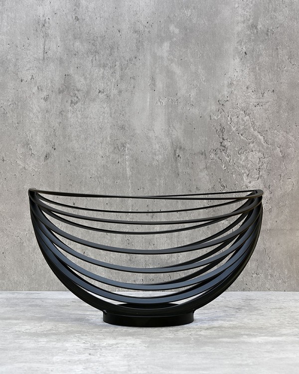 Black Ribbed Metal Basket 11"D